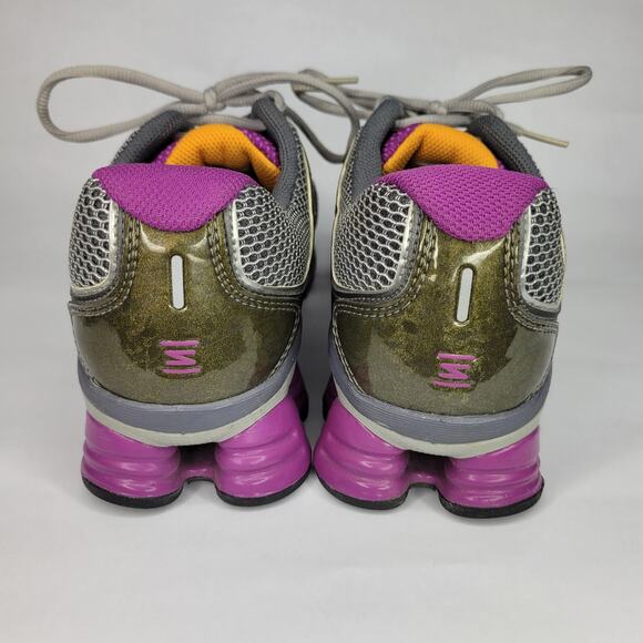 Women's Nike Shox Qualify +2 Grey/Berry Athletic Running GUC Size 9.5 - Picture 4 of 11